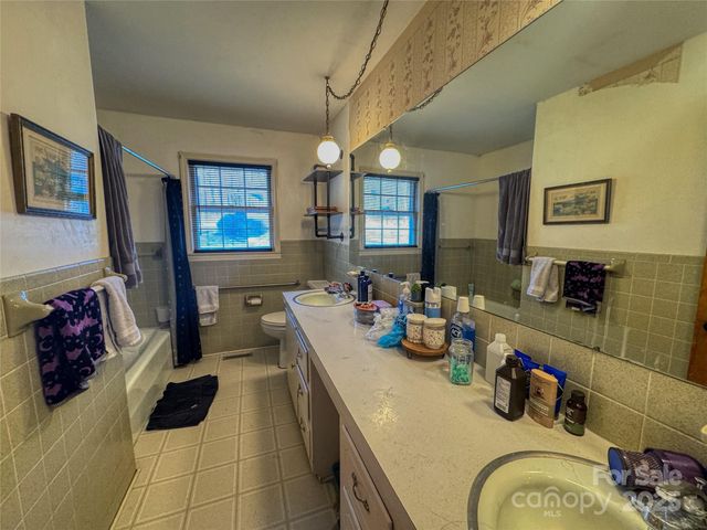 195 S Claybon Drive, Advance, NC 27006