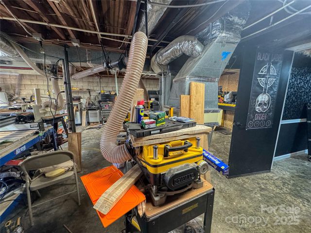 195 S Claybon Drive, Advance, NC 27006