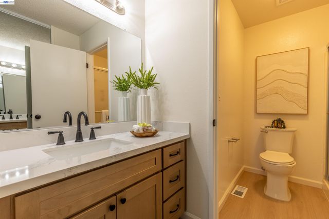 5416 Moonflower Way, Livermore, CA 94551