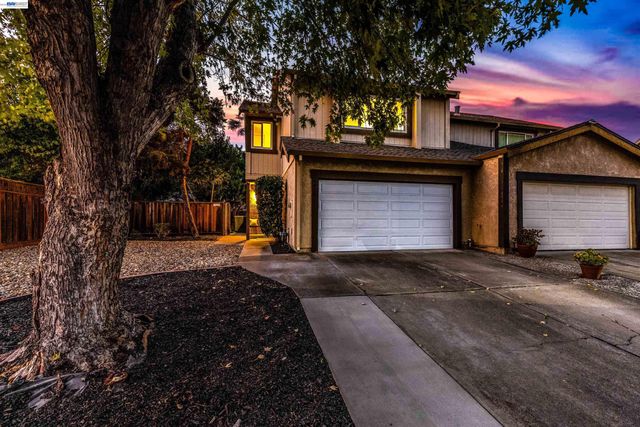 5416 Moonflower Way, Livermore, CA 94551