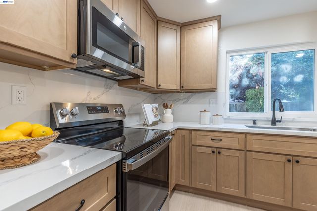5416 Moonflower Way, Livermore, CA 94551