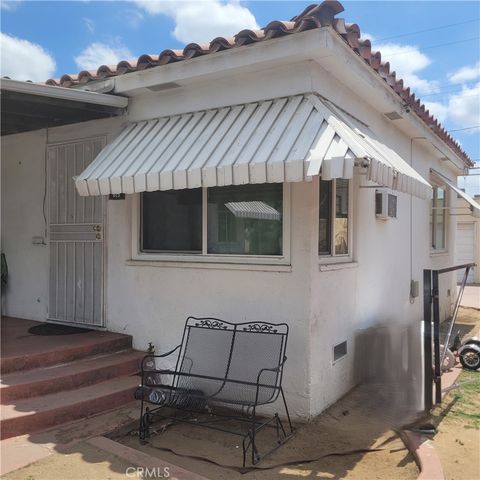 623 W Hedges Avenue, Fresno, CA 93728