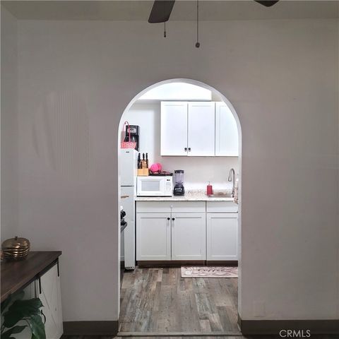 623 W Hedges Avenue, Fresno, CA 93728