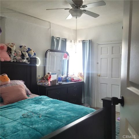 623 W Hedges Avenue, Fresno, CA 93728