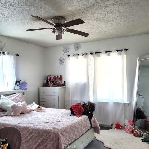 623 W Hedges Avenue, Fresno, CA 93728