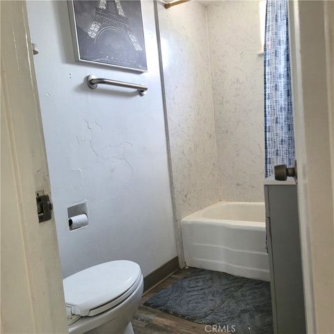 623 W Hedges Avenue, Fresno, CA 93728