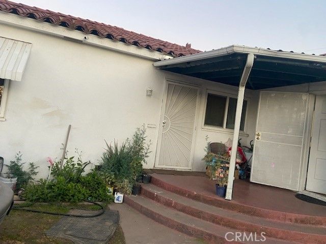 623 W Hedges Avenue, Fresno, CA 93728