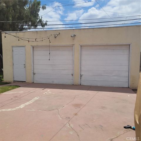 623 W Hedges Avenue, Fresno, CA 93728