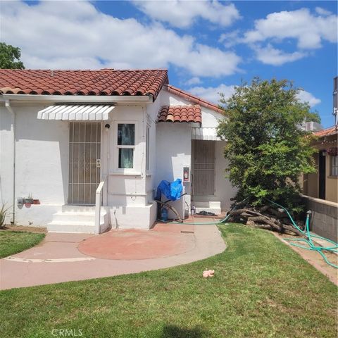 623 W Hedges Avenue, Fresno, CA 93728