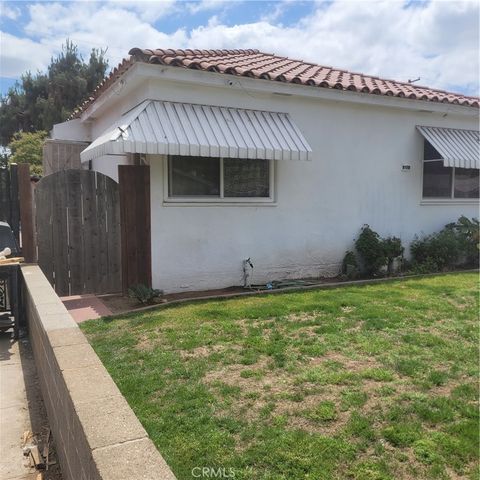 623 W Hedges Avenue, Fresno, CA 93728