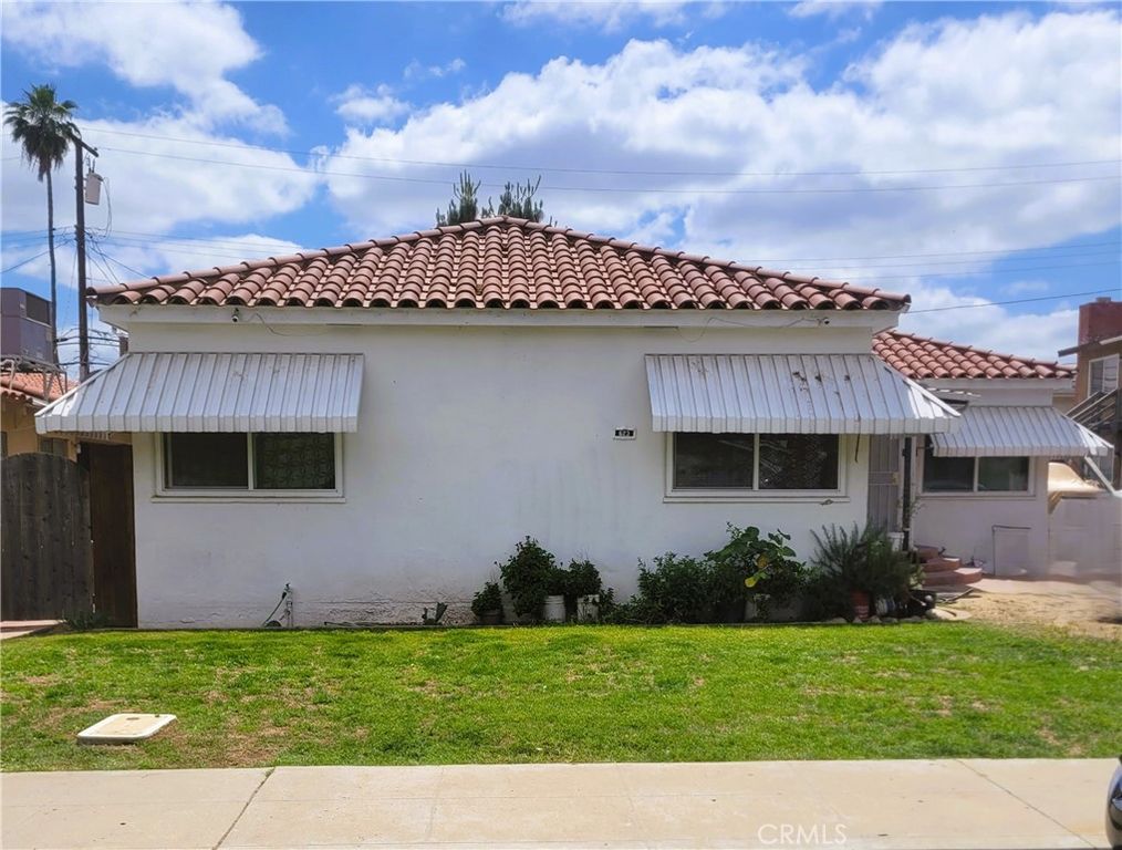 623 W Hedges Avenue, Fresno, CA 93728