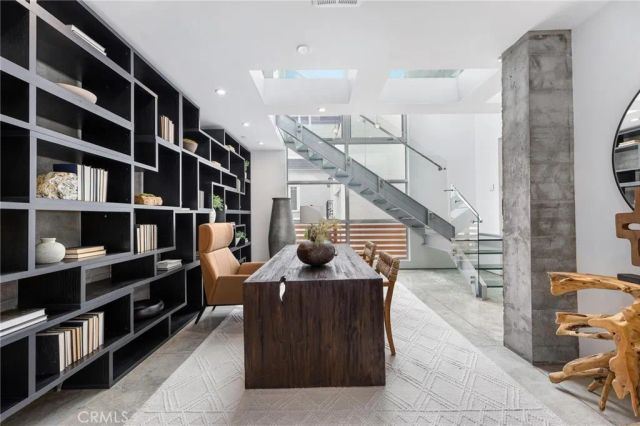 2434 Manhattan Avenue, Hermosa Beach, CA 90254