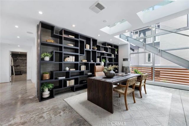 2434 Manhattan Avenue, Hermosa Beach, CA 90254