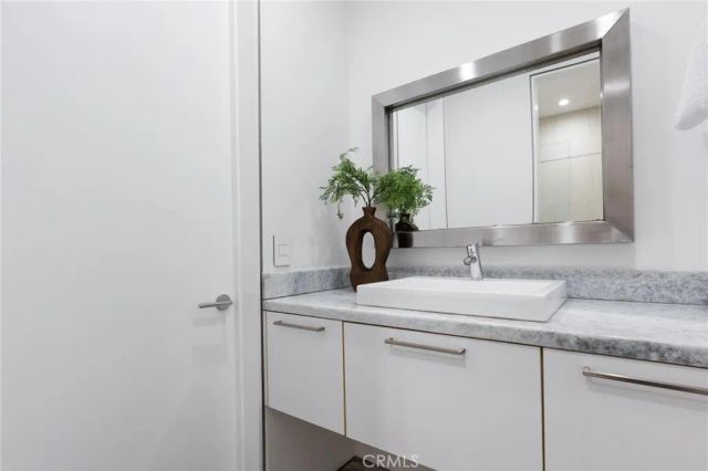 2434 Manhattan Avenue, Hermosa Beach, CA 90254