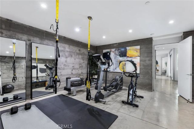 2434 Manhattan Avenue, Hermosa Beach, CA 90254