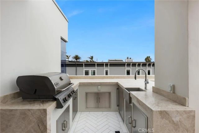 2434 Manhattan Avenue, Hermosa Beach, CA 90254