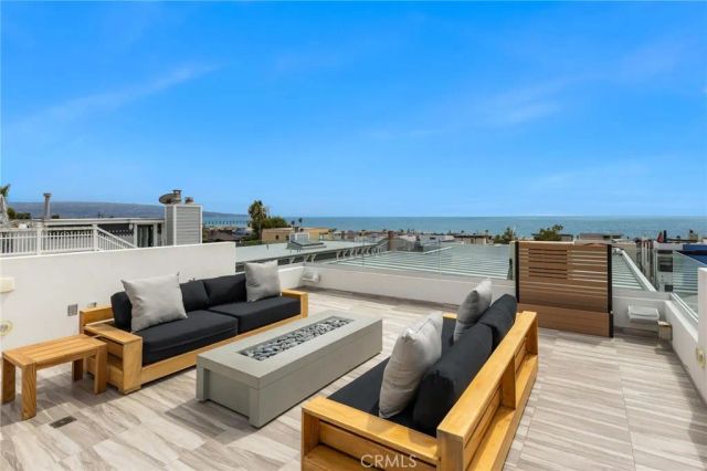 2434 Manhattan Avenue, Hermosa Beach, CA 90254