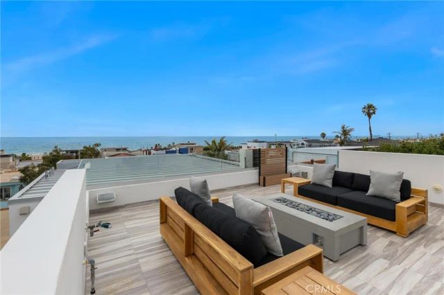 2434 Manhattan Avenue, Hermosa Beach, CA 90254