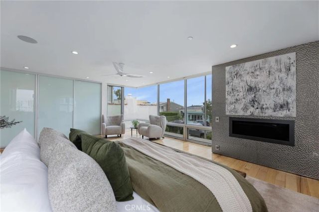 2434 Manhattan Avenue, Hermosa Beach, CA 90254