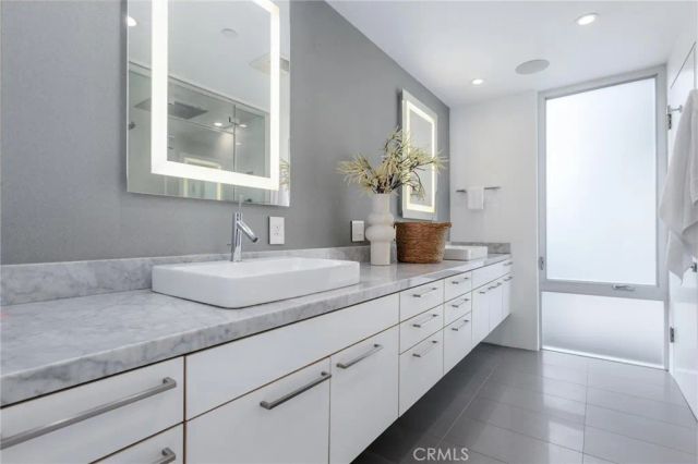 2434 Manhattan Avenue, Hermosa Beach, CA 90254