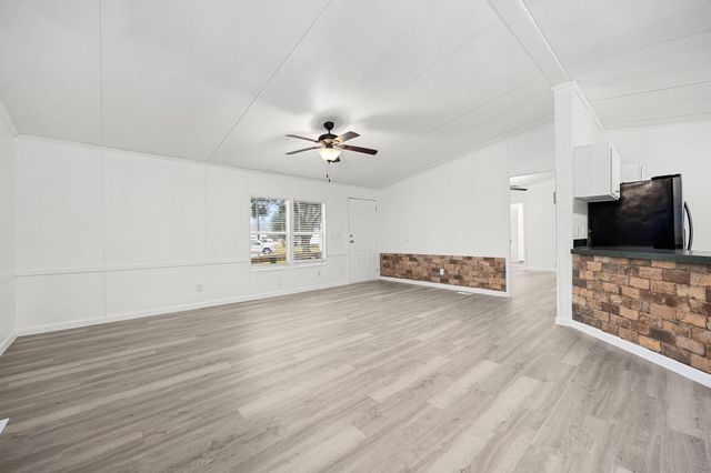 16330 Hill Country Court, Conroe, TX 77302