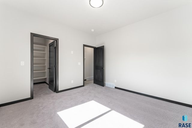 1230 N Titan Ave, Tea, SD 57064