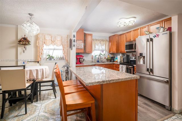 16450 Miami Dr 503, North Miami Beach, FL 33162