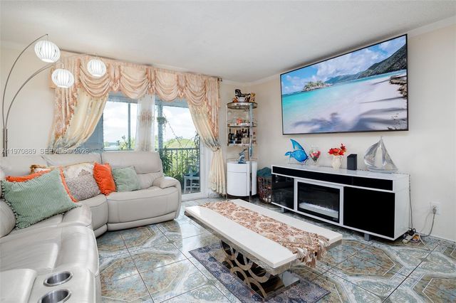 16450 Miami Dr 503, North Miami Beach, FL 33162