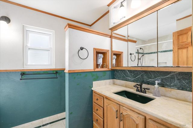 2430 Yajome St, Napa, CA 94558