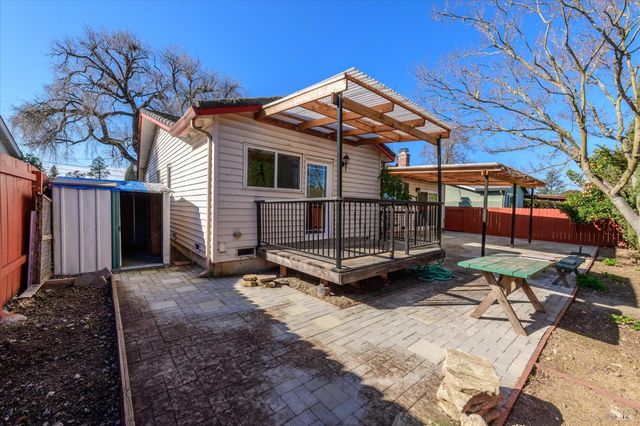 2430 Yajome St, Napa, CA 94558