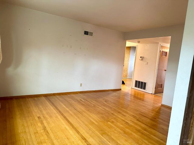 2430 Yajome St, Napa, CA 94558