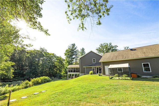 23 Arnold Palmer Dr, Pine Twp, PA 16127