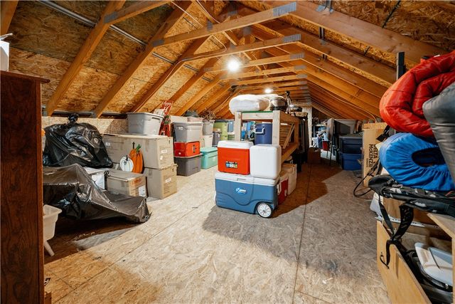 23 Arnold Palmer Dr, Pine Twp, PA 16127