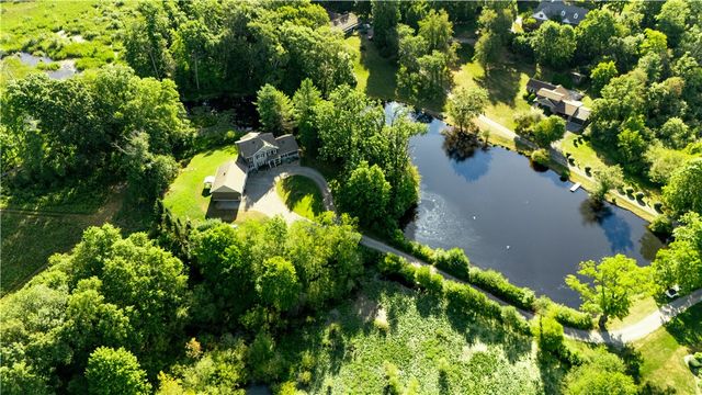 23 Arnold Palmer Dr, Pine Twp, PA 16127