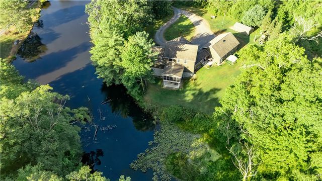 23 Arnold Palmer Dr, Pine Twp, PA 16127