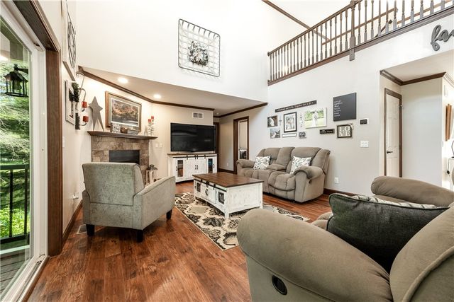 23 Arnold Palmer Dr, Pine Twp, PA 16127