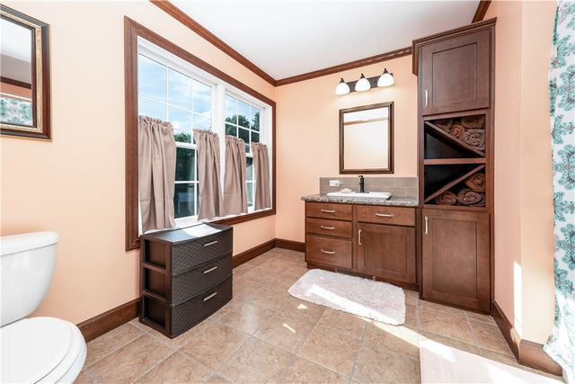 23 Arnold Palmer Dr, Pine Twp, PA 16127