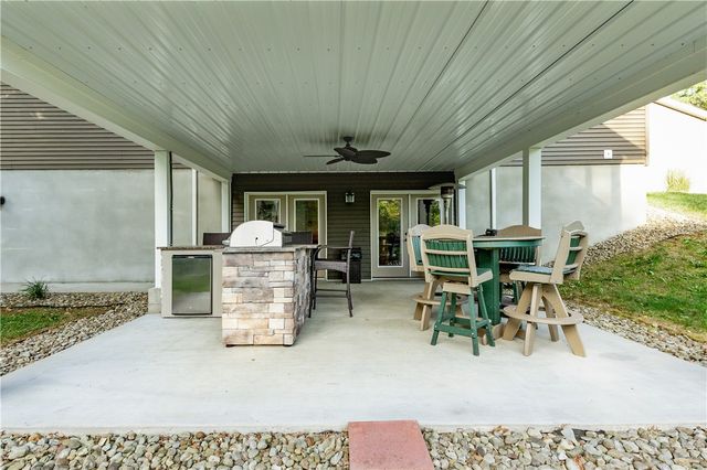 23 Arnold Palmer Dr, Pine Twp, PA 16127