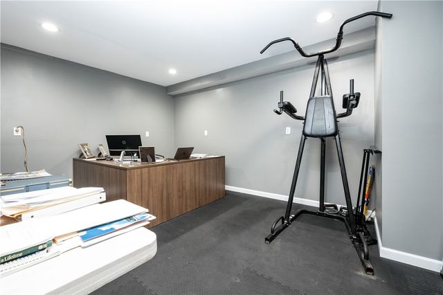 23 Arnold Palmer Dr, Pine Twp, PA 16127