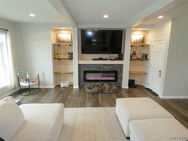 3194 Pleasant Avenue, Hamburg, NY 14075