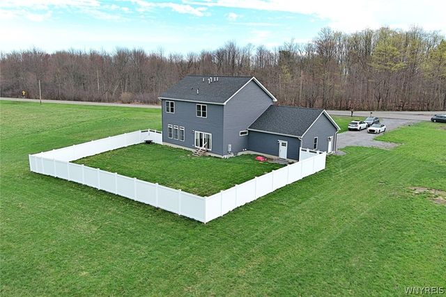 3194 Pleasant Avenue, Hamburg, NY 14075