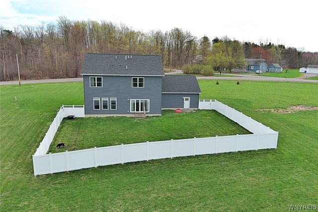 3194 Pleasant Avenue, Hamburg, NY 14075