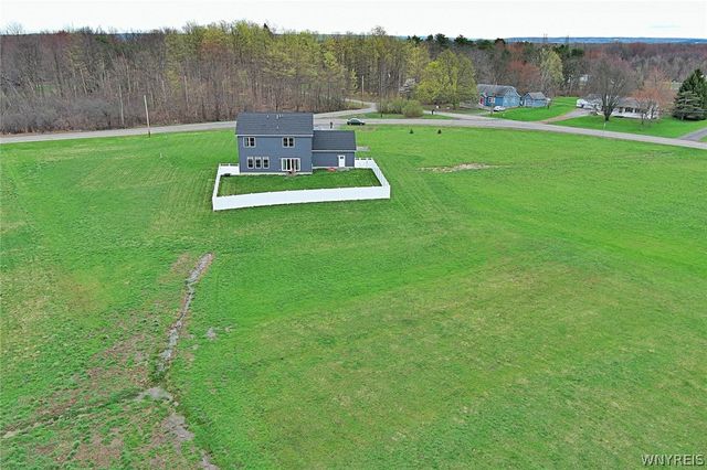 3194 Pleasant Avenue, Hamburg, NY 14075