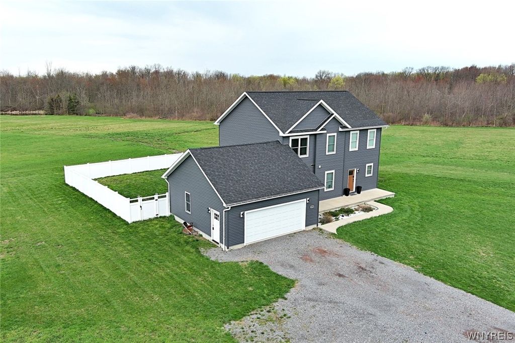 3194 Pleasant Avenue, Hamburg, NY 14075