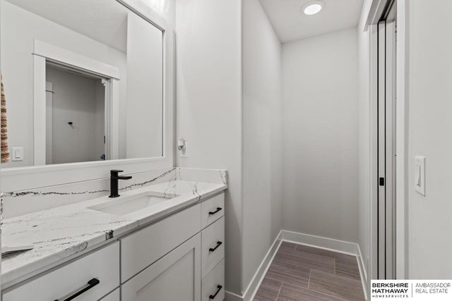 21103 Atwood Avenue, Elkhorn, NE 68022