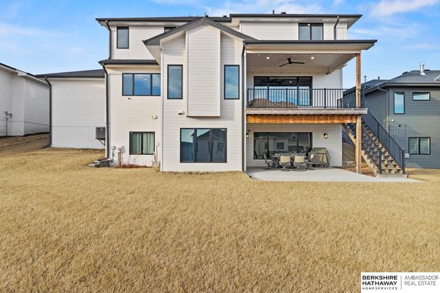 21103 Atwood Avenue, Elkhorn, NE 68022