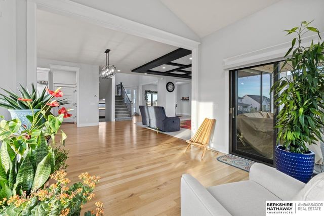 21103 Atwood Avenue, Elkhorn, NE 68022