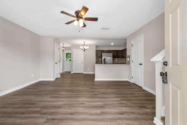 424 Glenstone Springs Dr Unit B, Clarksville, TN 37043