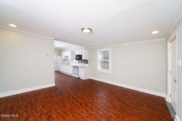 28 Lancaster Street, Cohoes, NY 12047