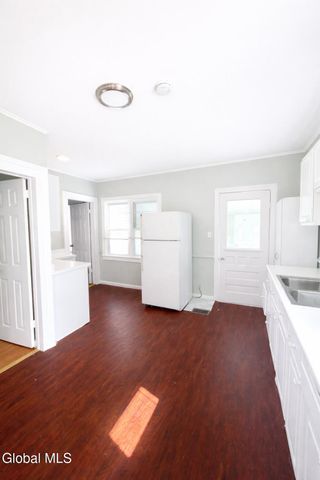 28 Lancaster Street, Cohoes, NY 12047